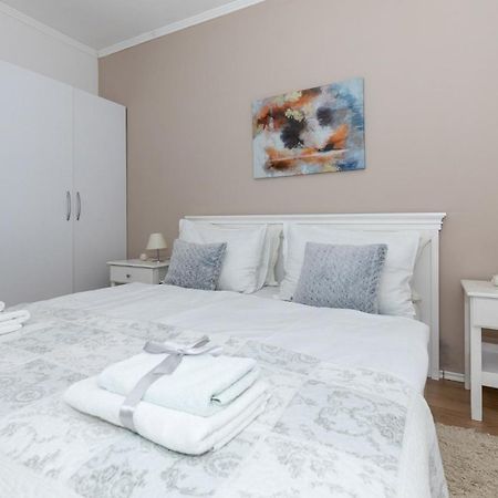 Happy Apartments موستار المظهر الخارجي الصورة